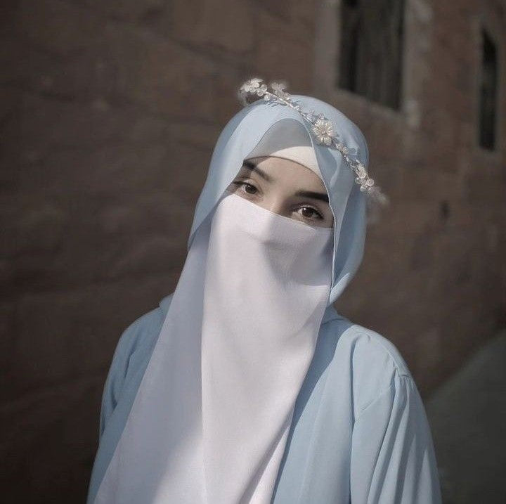 Seasonal Elegance: Embrace Modesty and Grace with VITABAYA Abayas