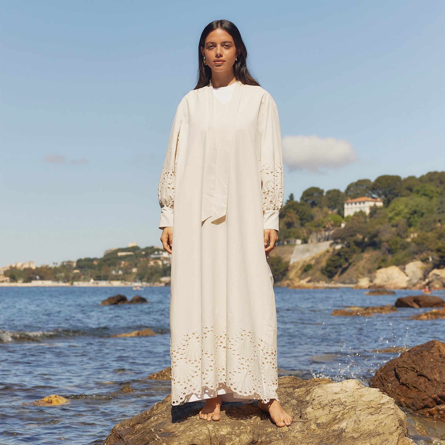 VITABAYA Abayas: Rooted in Tradition, Innovating Fashion