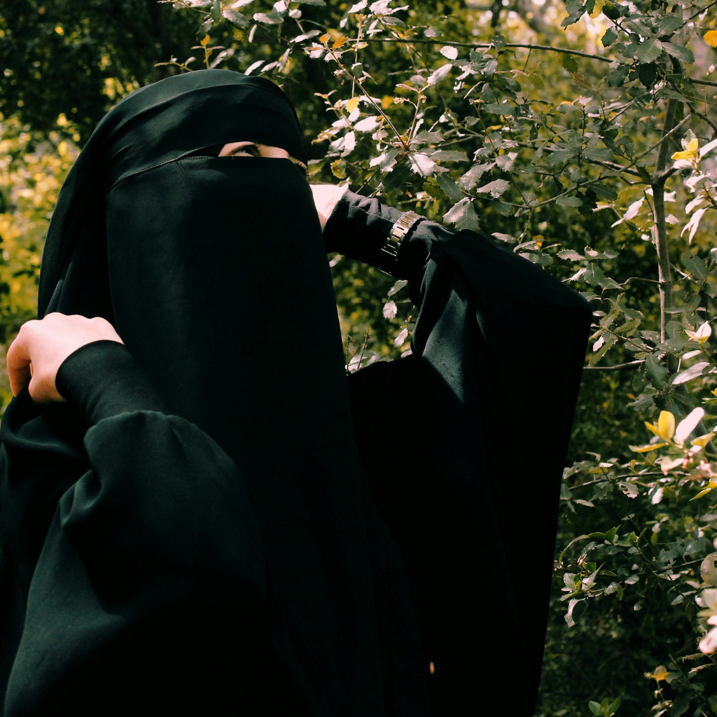 Does the Abaya Have to Be Black?