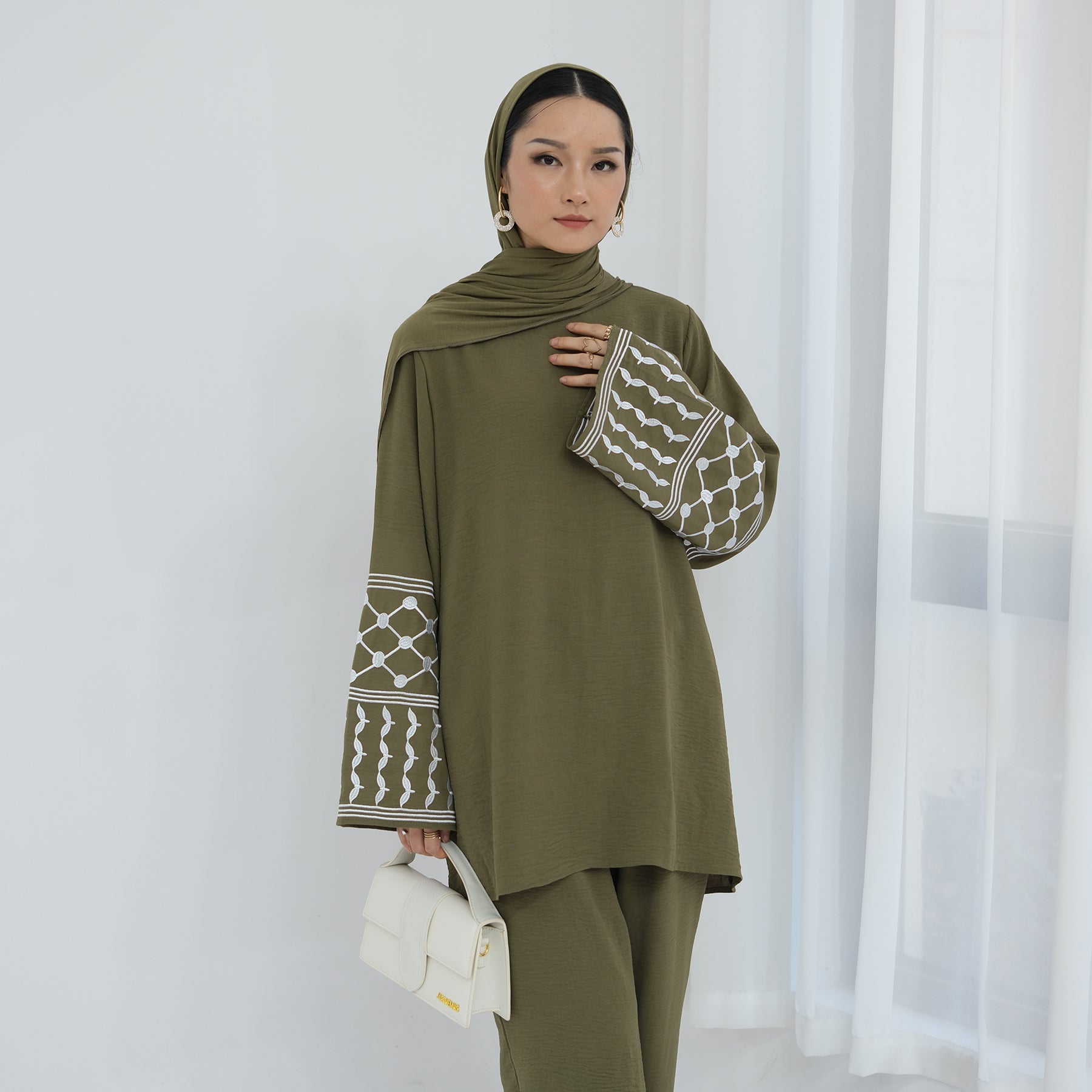 2 قطعة جلابة عيد رمضان تناسب العباءة