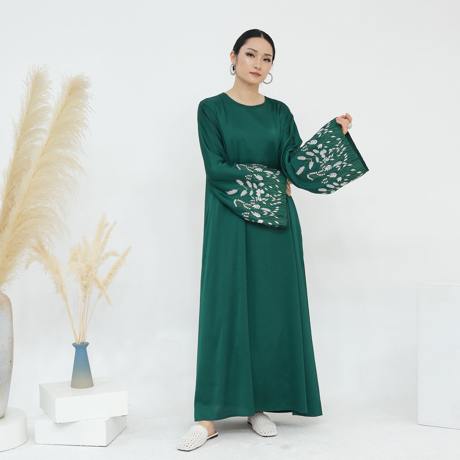 Embroidery Long Sleeved Dress Kaftan