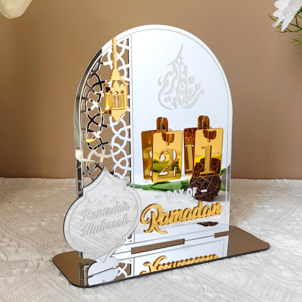 3D Golden Moon Ramadan Table Ornament Silver + Gold