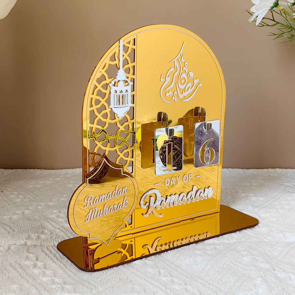 3D Golden Moon Ramadan Table Ornament Gold + Silver