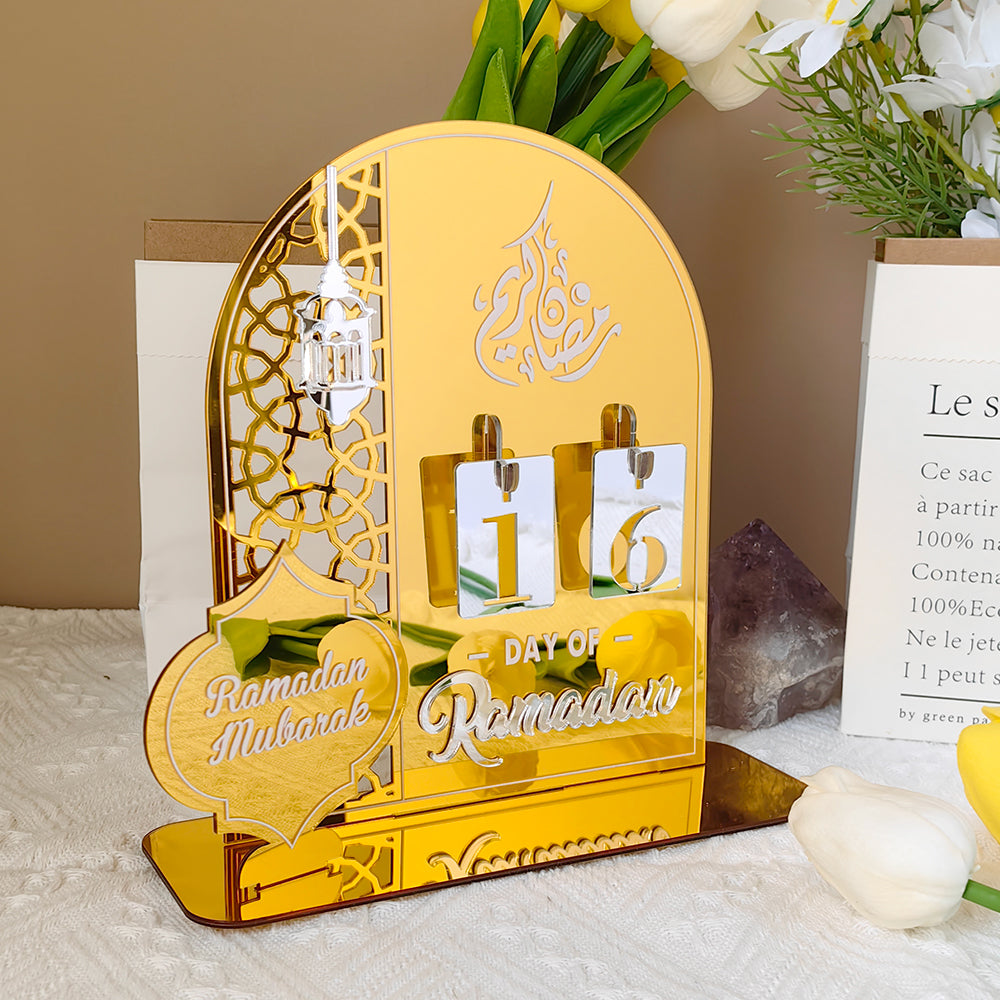 3D Golden Moon Ramadan Table Ornament Gold + Silver
