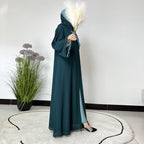 فستان مرقع بلونين مع حجاب