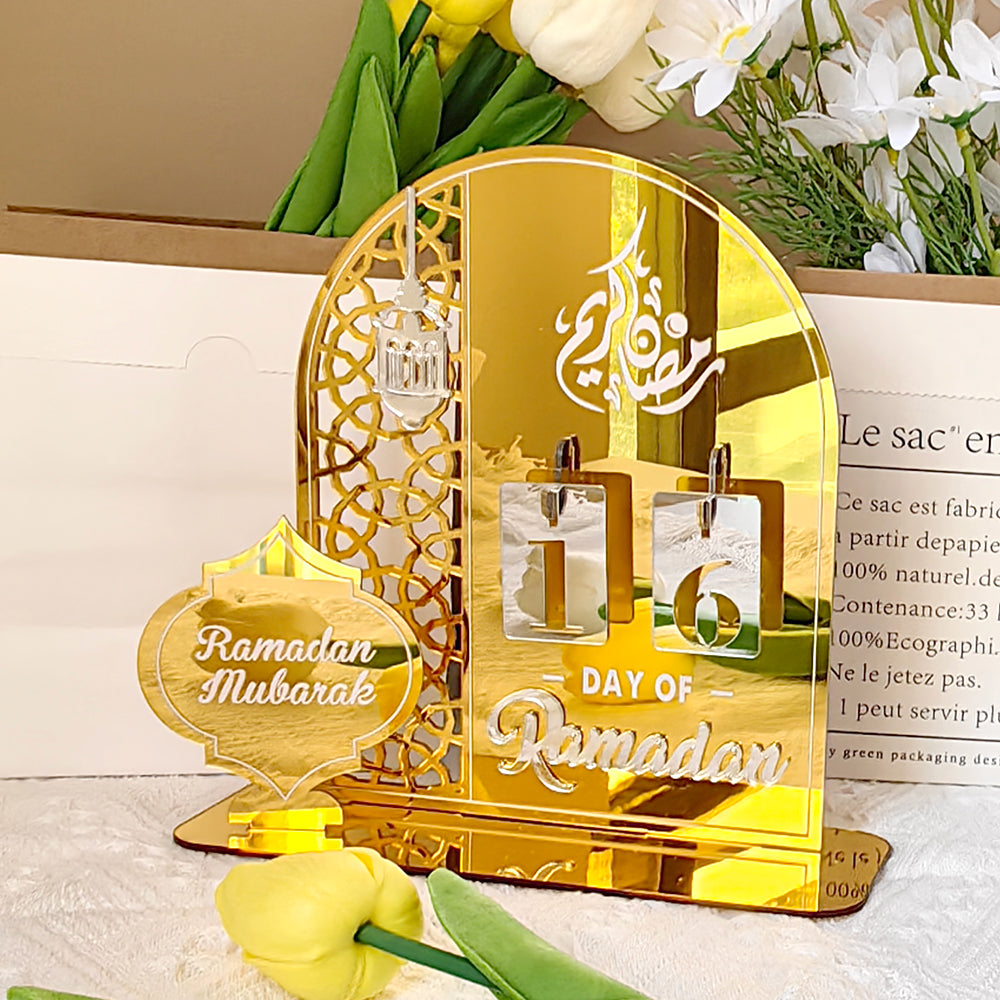 3D Golden Moon Ramadan Table Ornament Gold + Silver