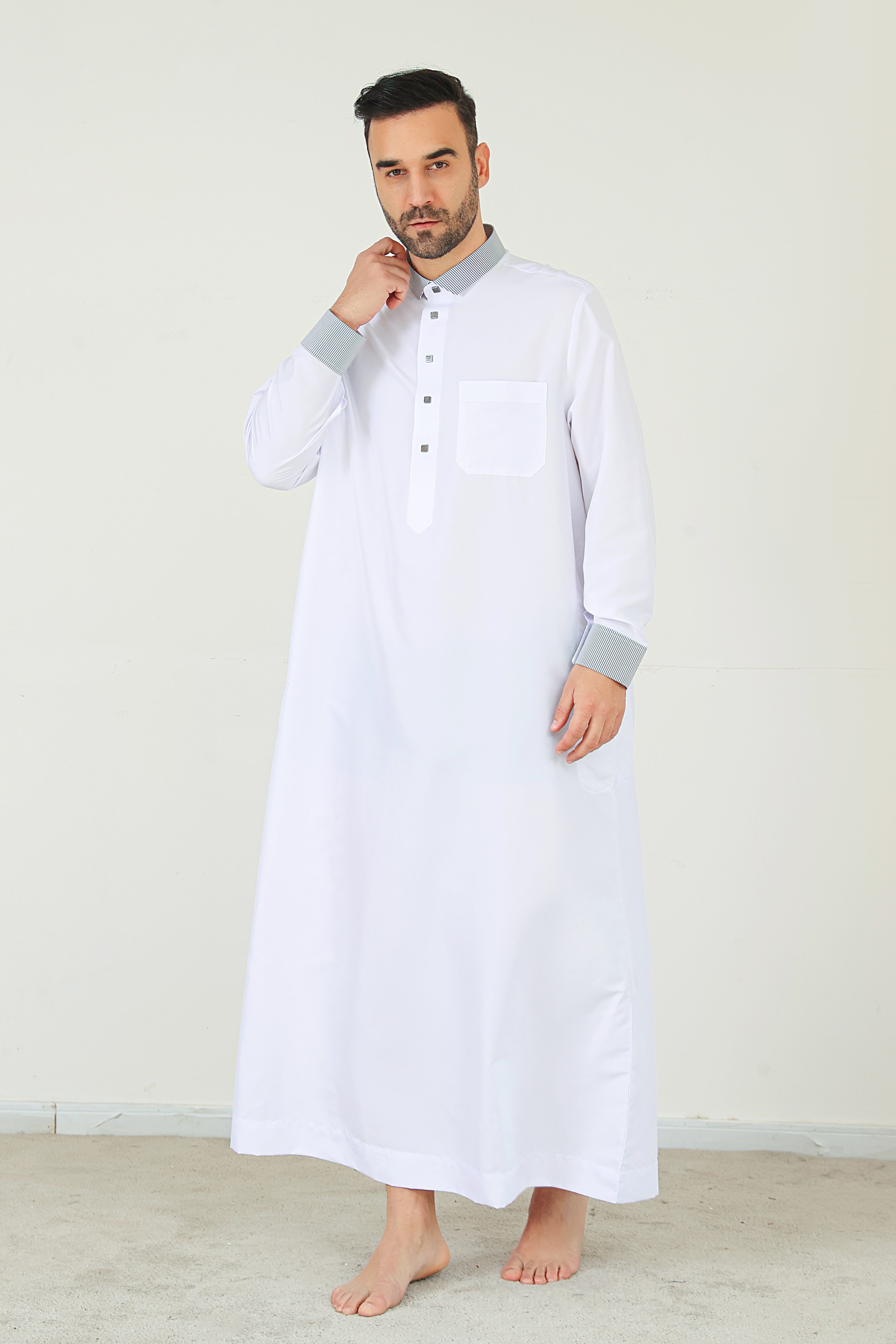 White Embroidery Thobe