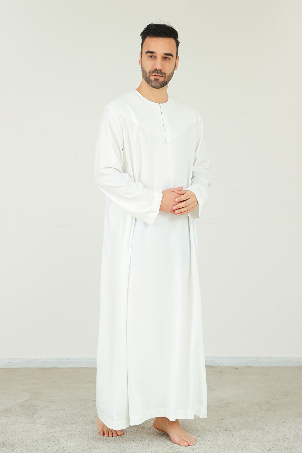 Elegant Traditional Muslim Robe