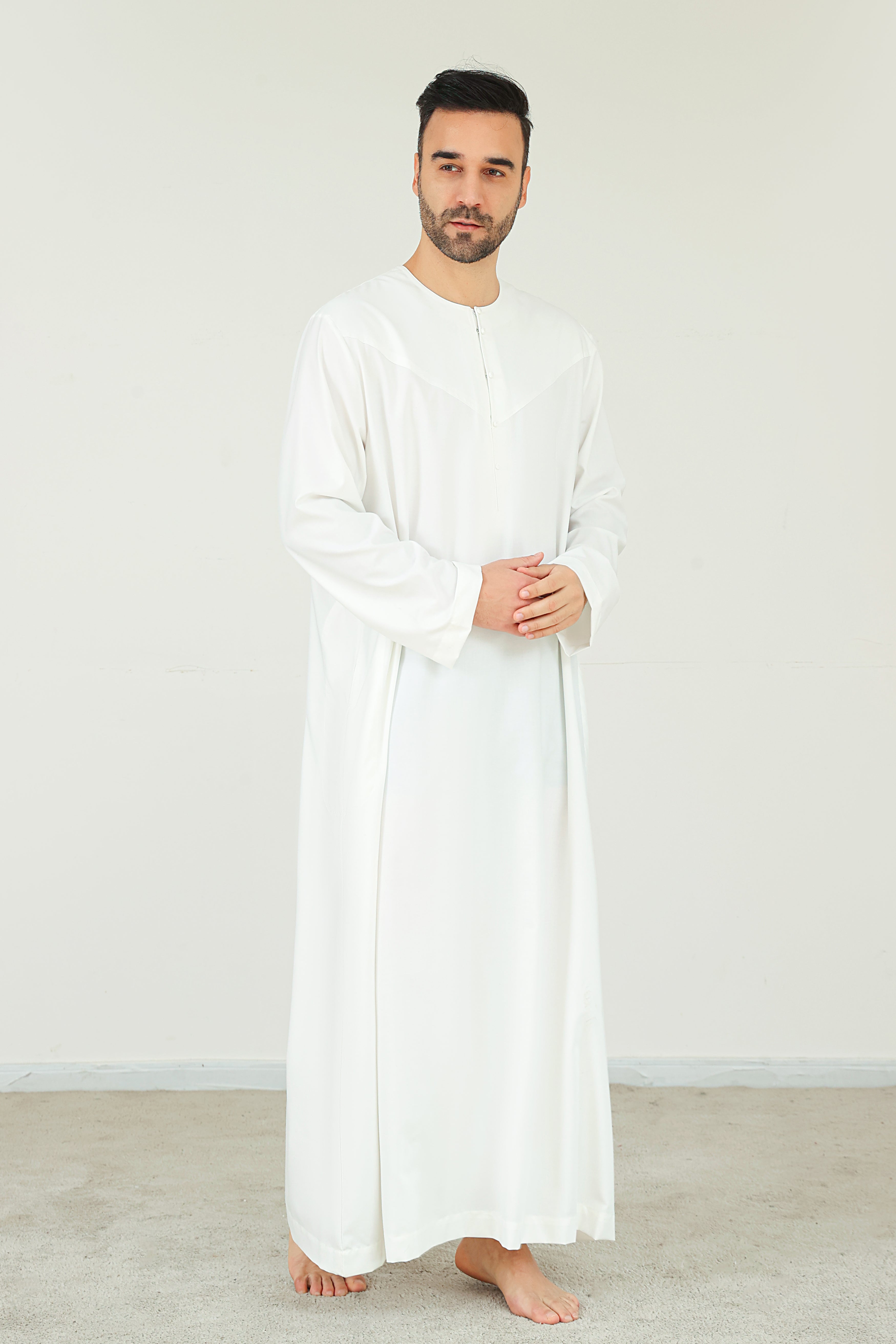 Elegant Traditional Muslim Robe