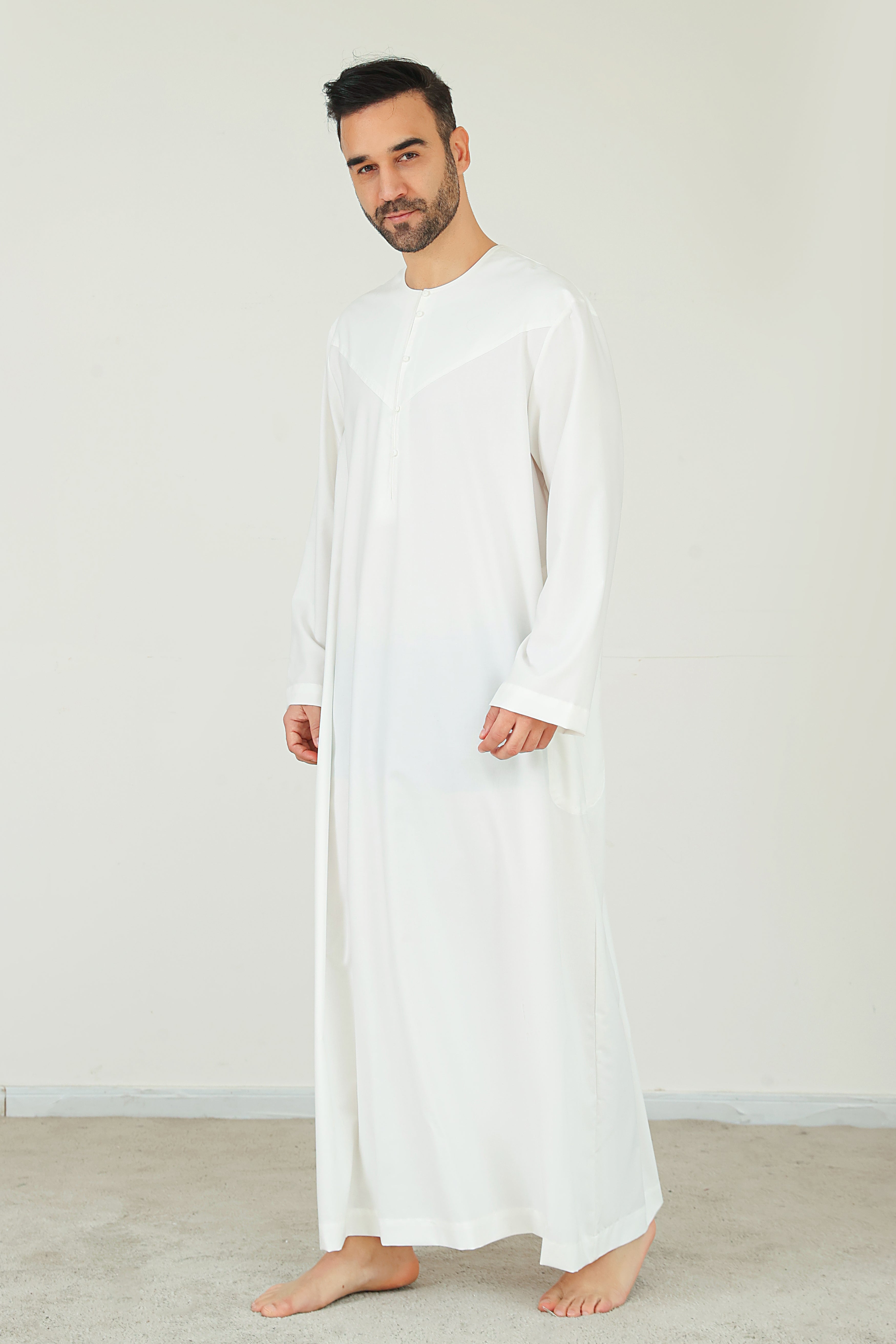 Elegant Traditional Muslim Robe