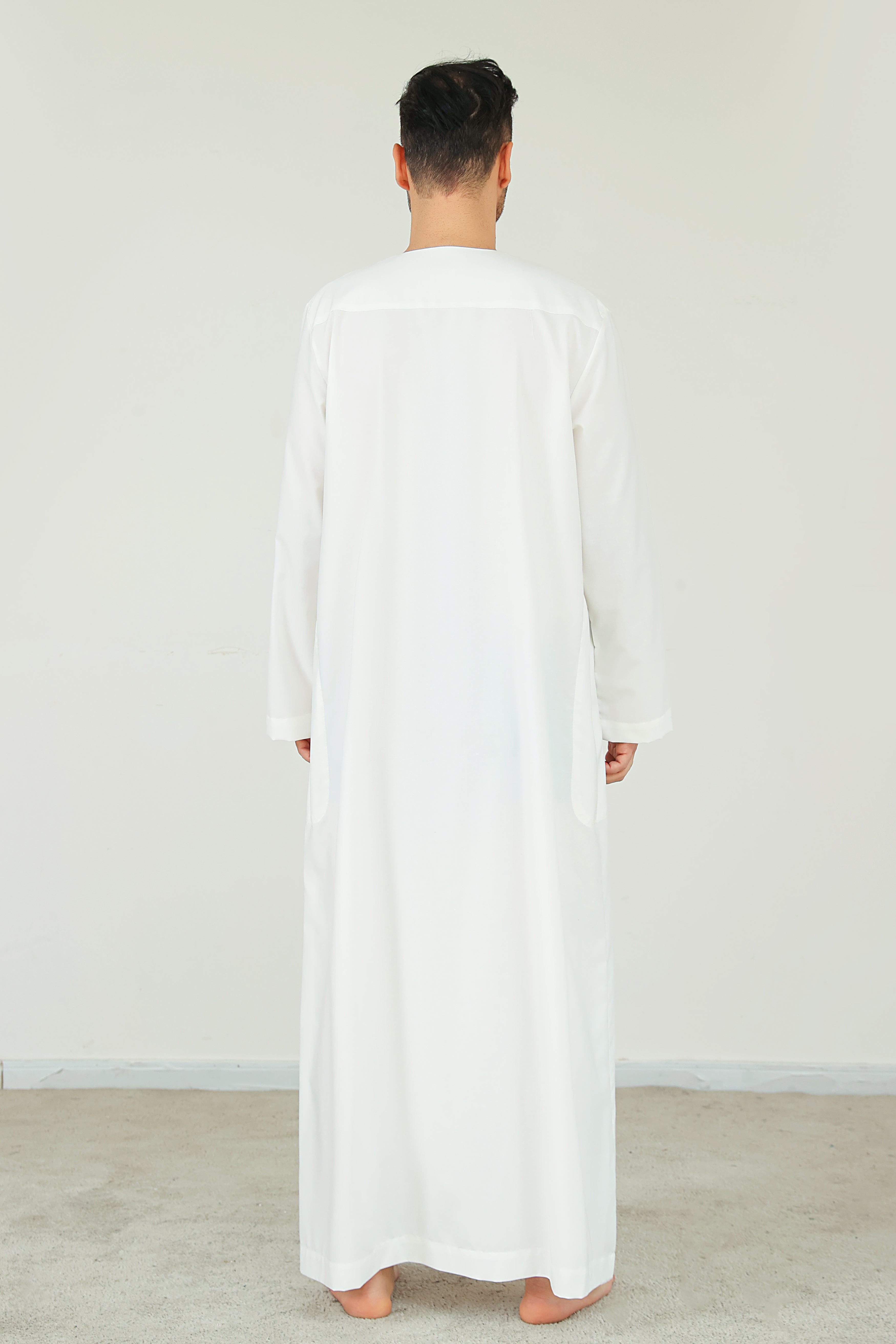 Elegant Traditional Muslim Robe
