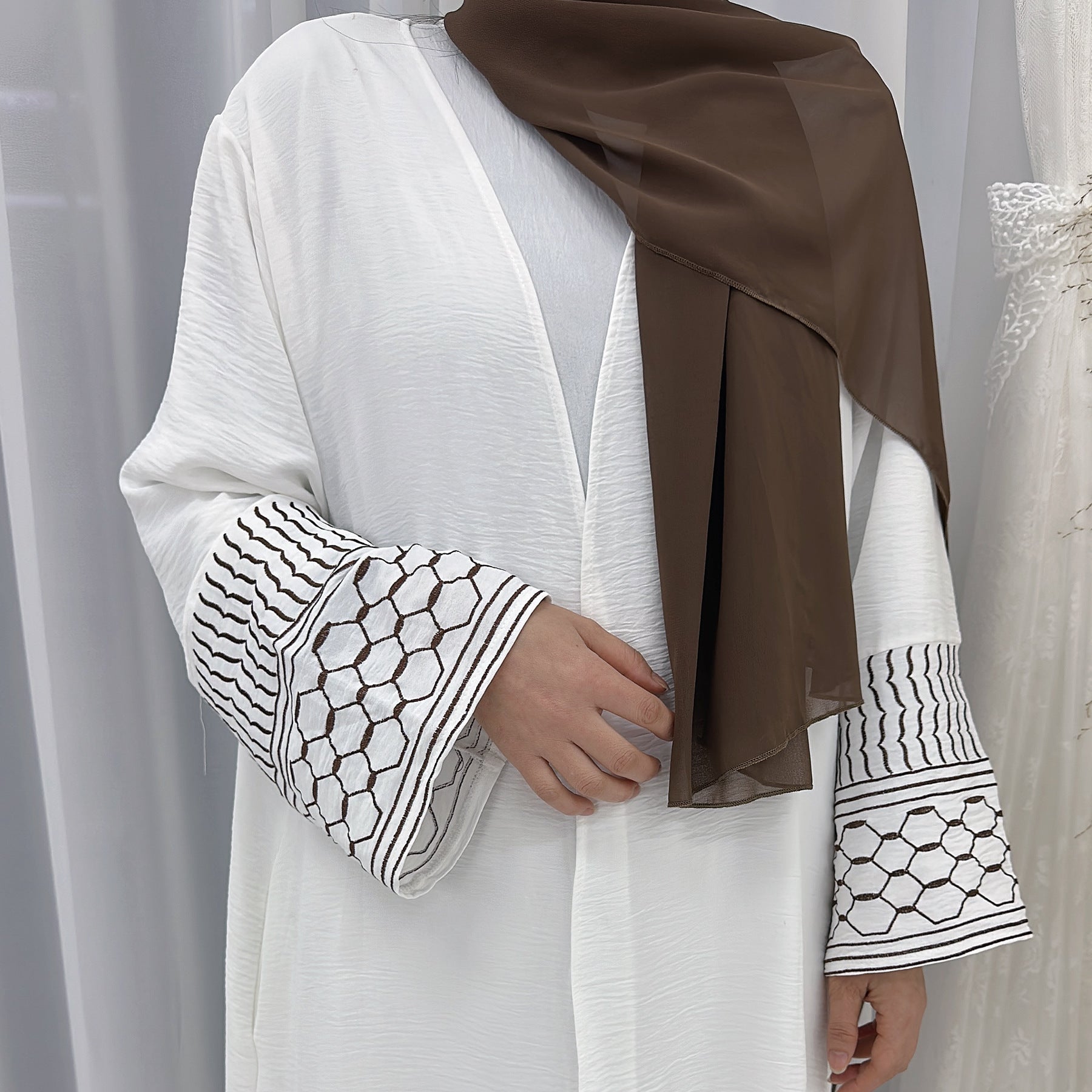 Exquisite Geometric Shapes Abaya