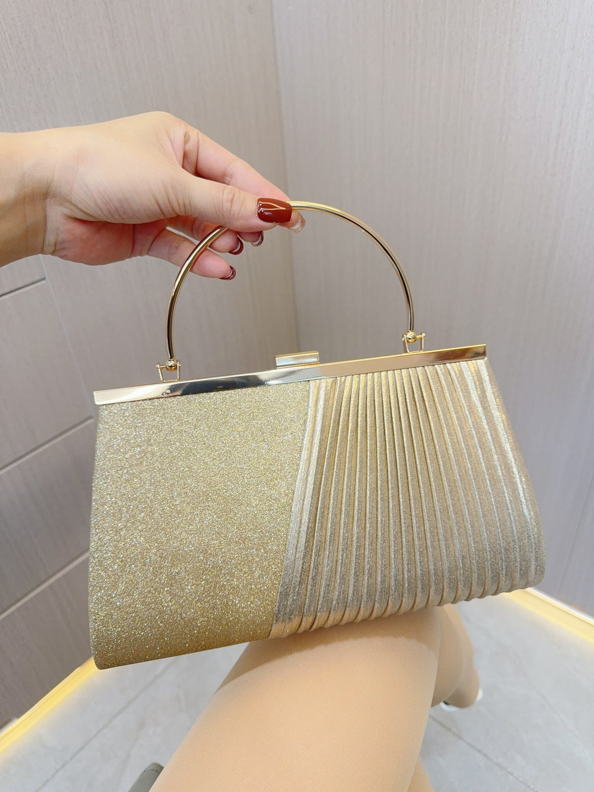 Pleated Detachable Chain Handbag