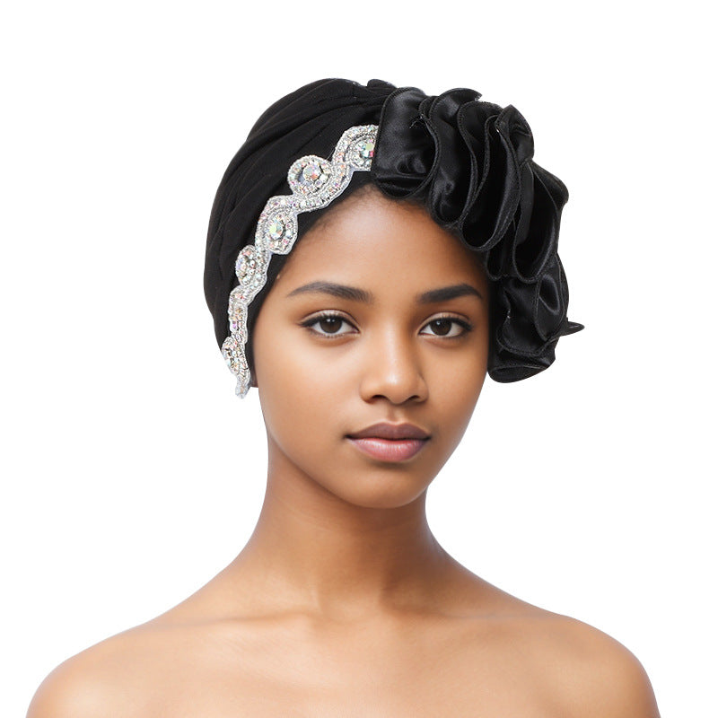 حجاب نسائي أنيق مرصع بالألماس