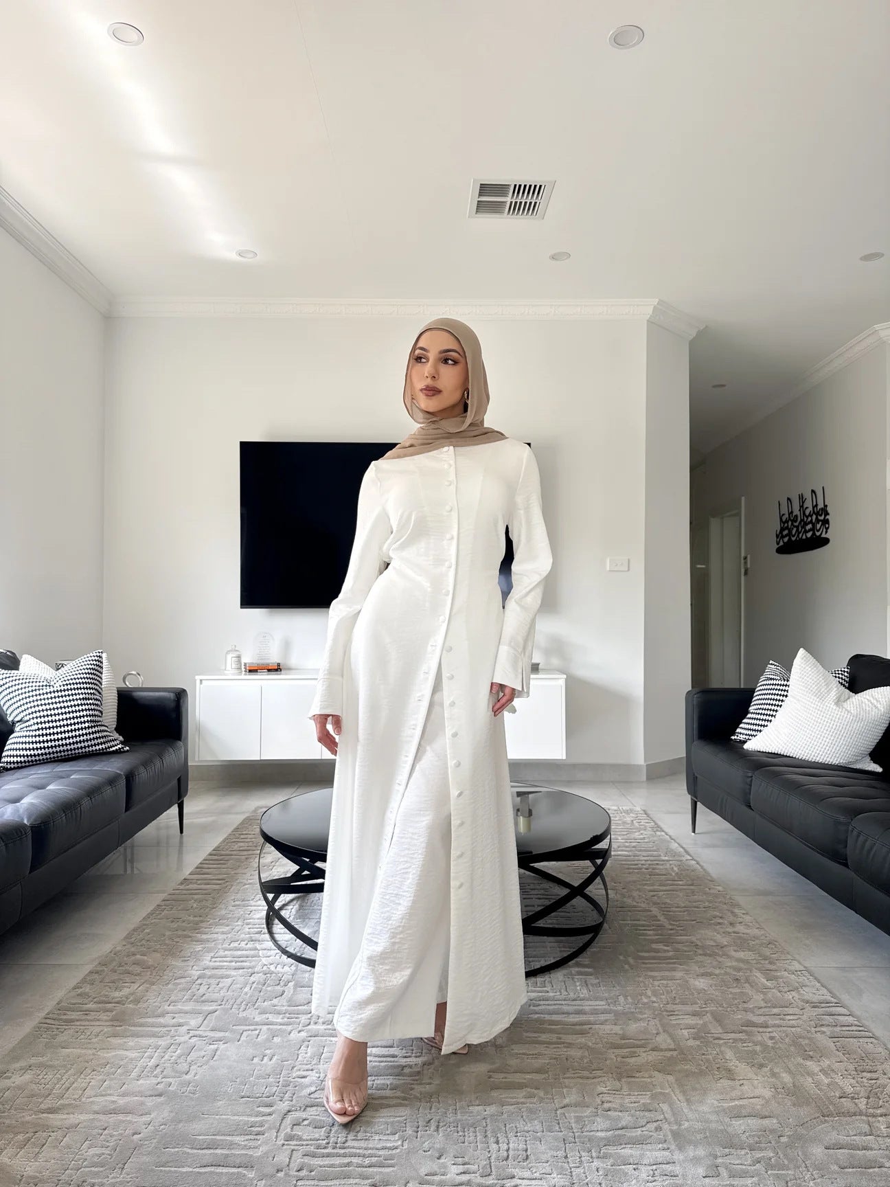 Solid Color Two-Piece Button Abaya
