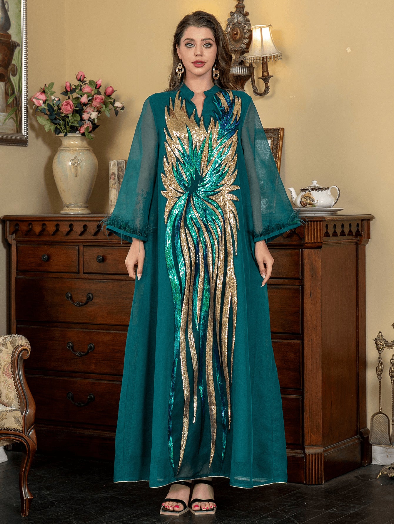 Luxury Ostrich Fur Sequin Kaftan XL Luxury Ostrich Fur Sequin Kaftan XL
