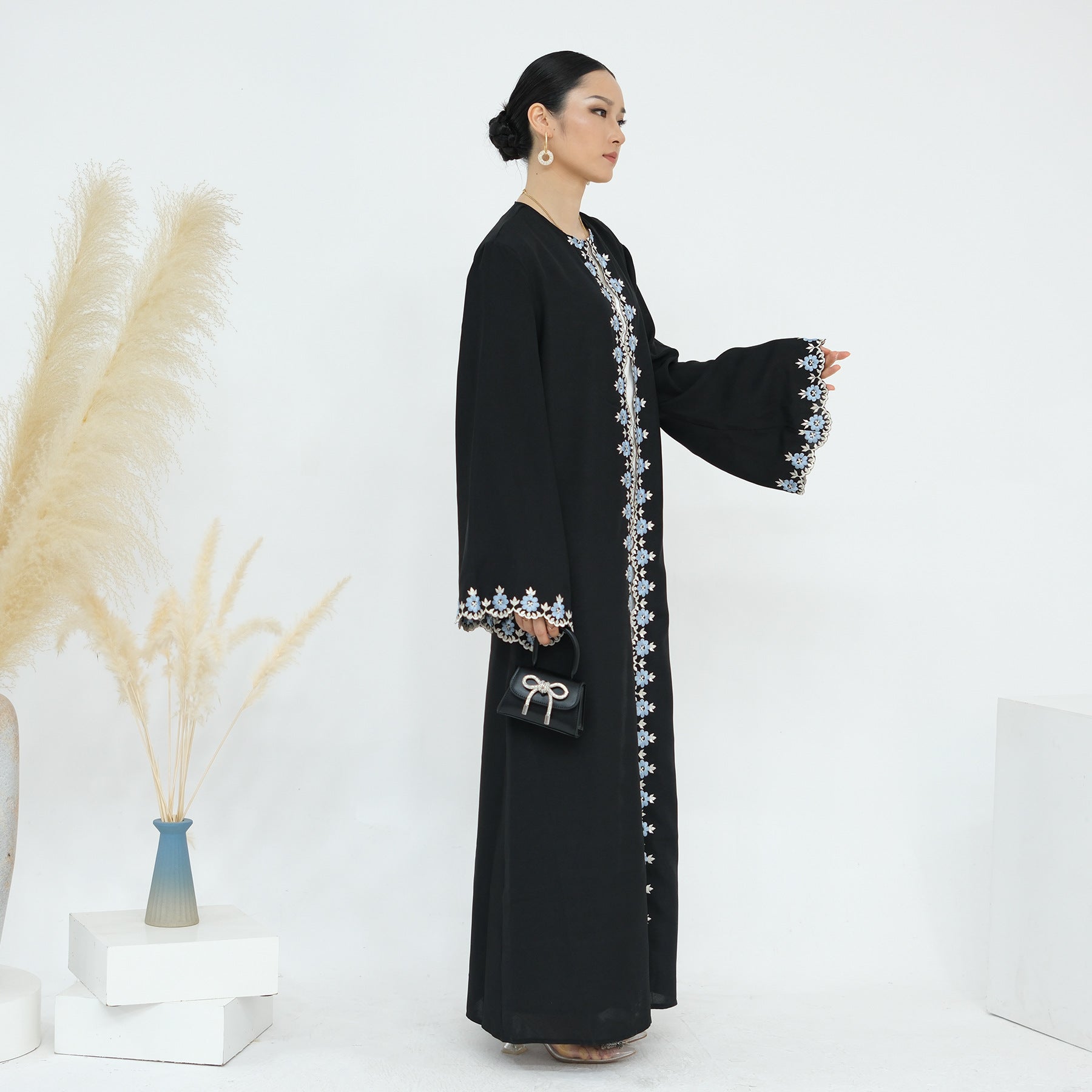 Lace Embroidery Open Abaya