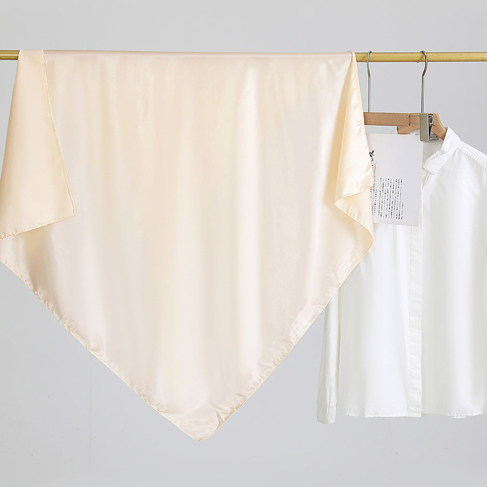 حجاب مربع من الحرير أحادي اللون 90 سم