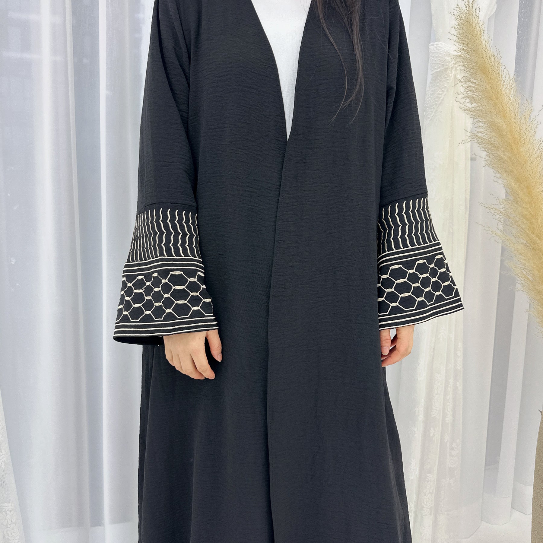 Exquisite Geometric Shapes Abaya