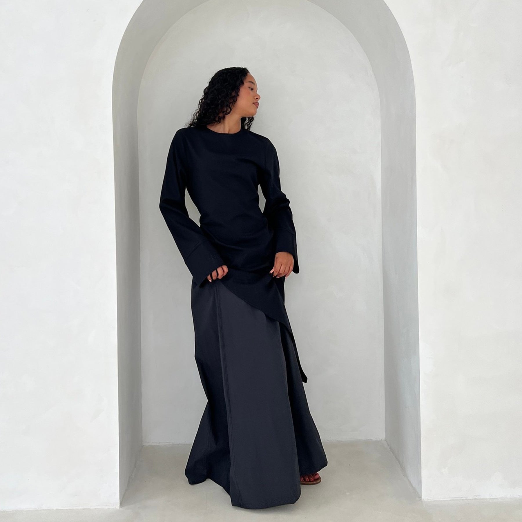 Elegant Top Paired with Fashionable Skirt Abaya