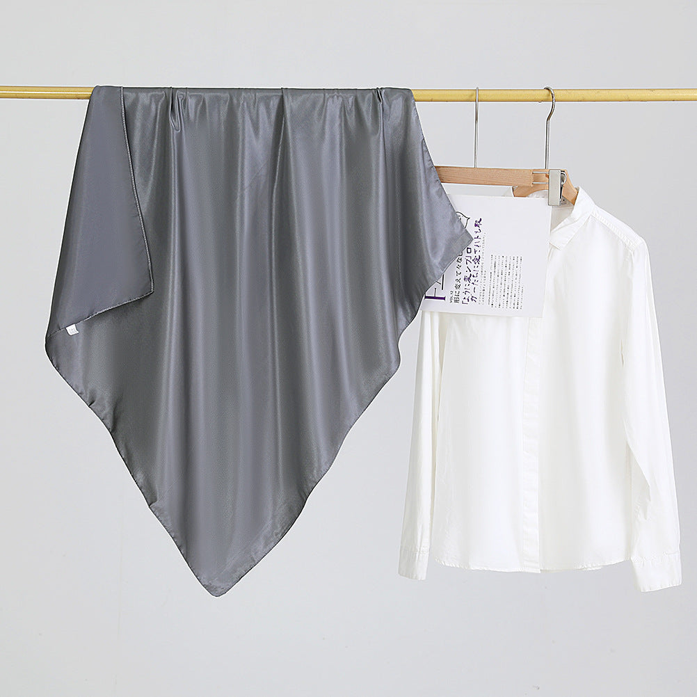 حجاب مربع من الحرير أحادي اللون 90 سم