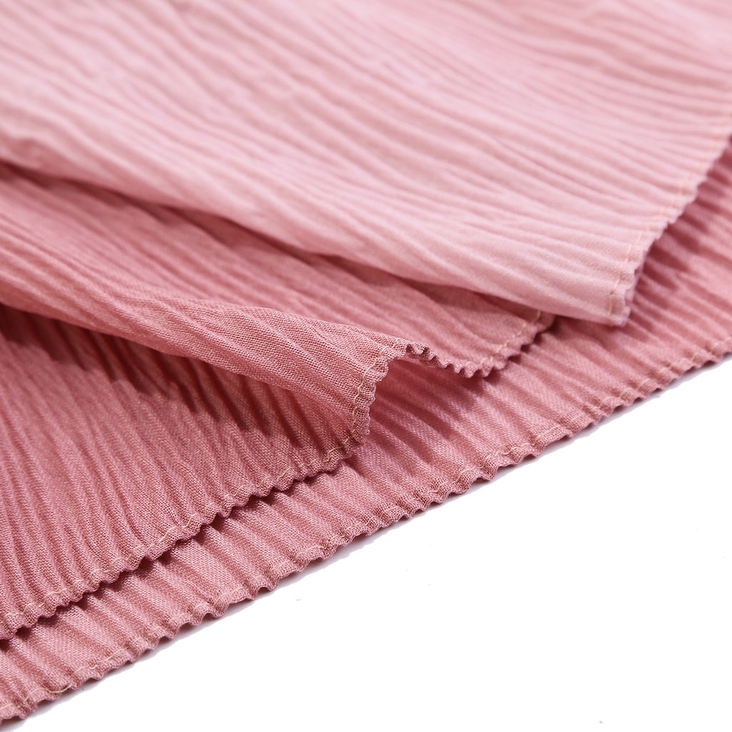 حجاب بتكتل الألوان، وتجعيدها، وتدرجها