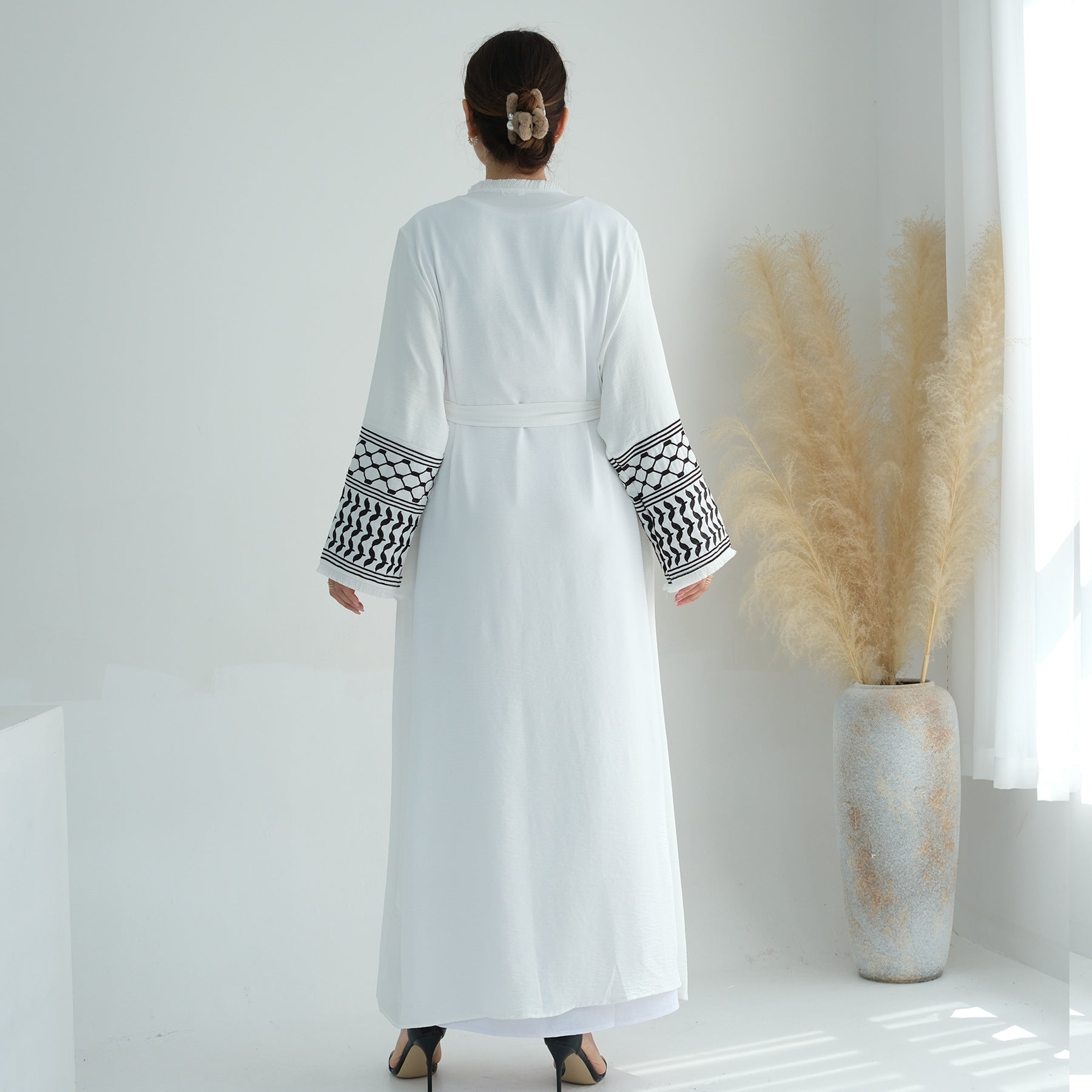 Embroidered Abayas VITABAYA Embroidered Abayas VITABAYA