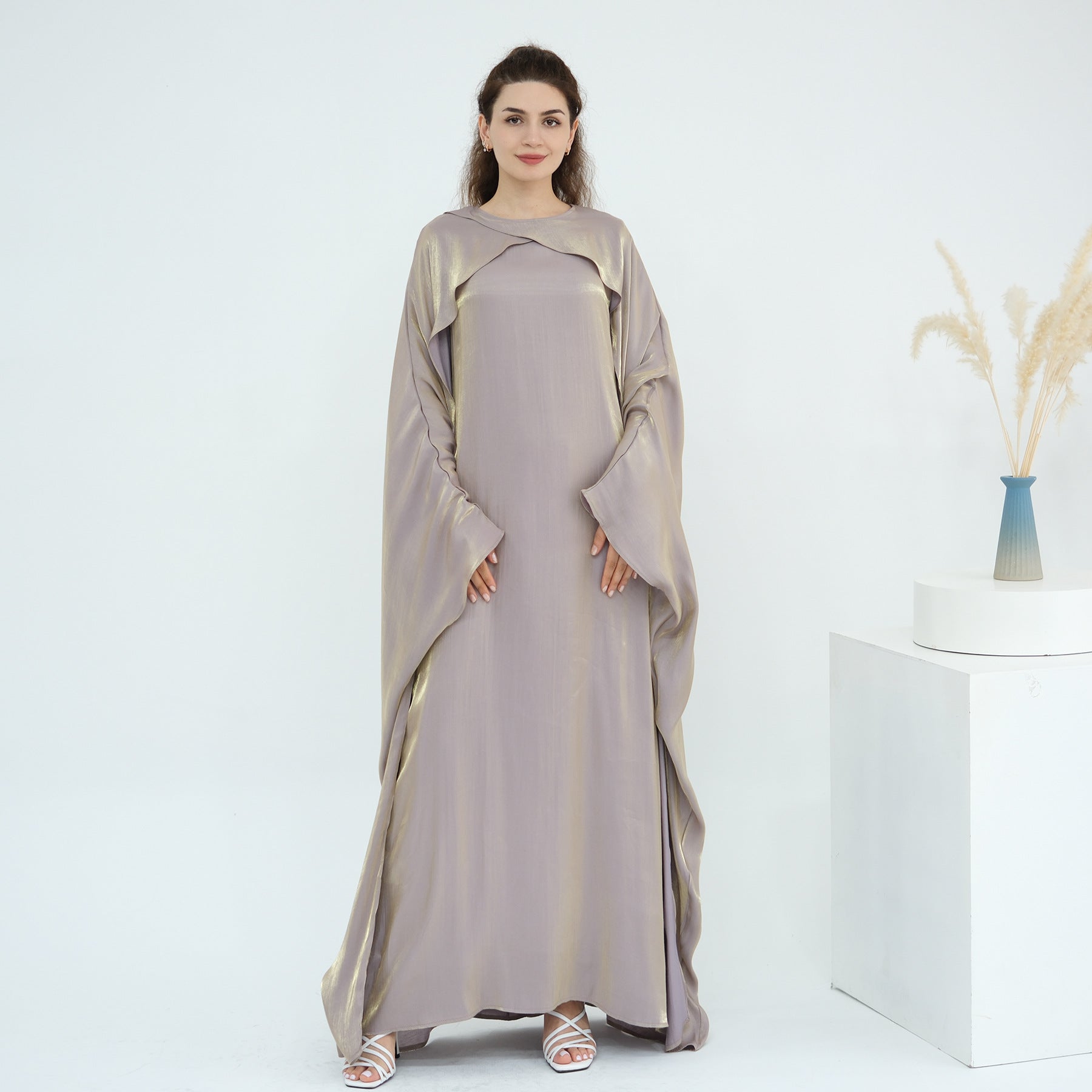 Solid Color Beaded Elegant Long Robe Abaya
