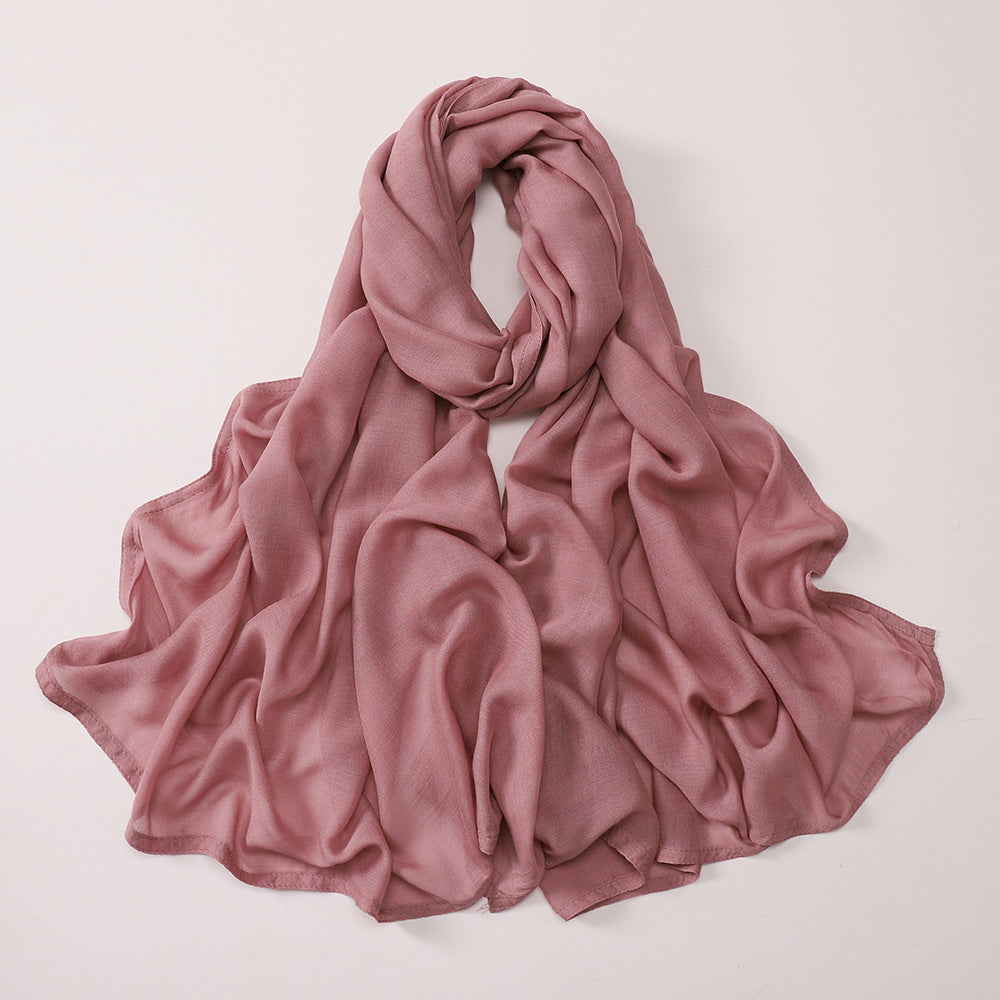 حجاب مودال ناعم ورفيع ذو حافة عريضة