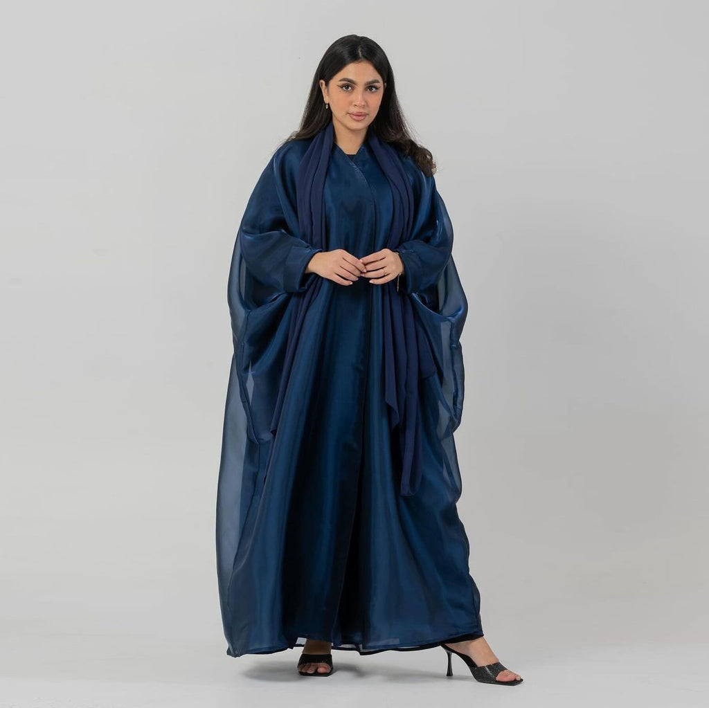 عبايات أنيقة لامعة 