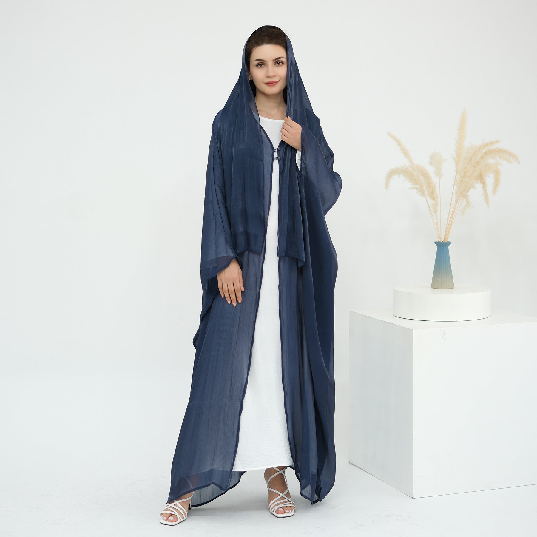 Solid Color Island Wrinkle Dress Abaya with Hijab