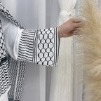 عباية بأشكال هندسية رائعة