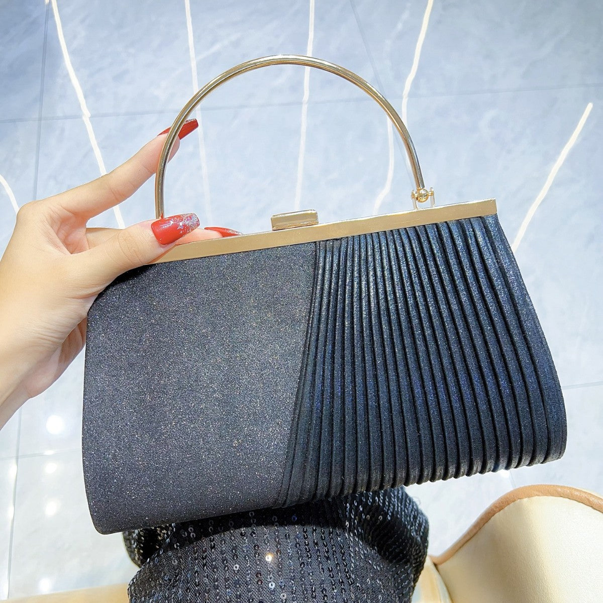 Pleated Detachable Chain Handbag