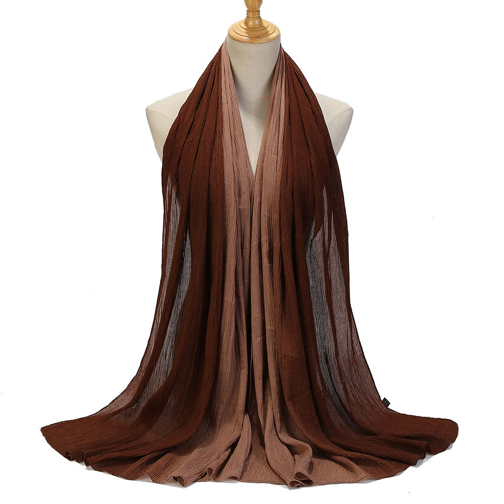 حجاب بتكتل الألوان، وتجعيدها، وتدرجها