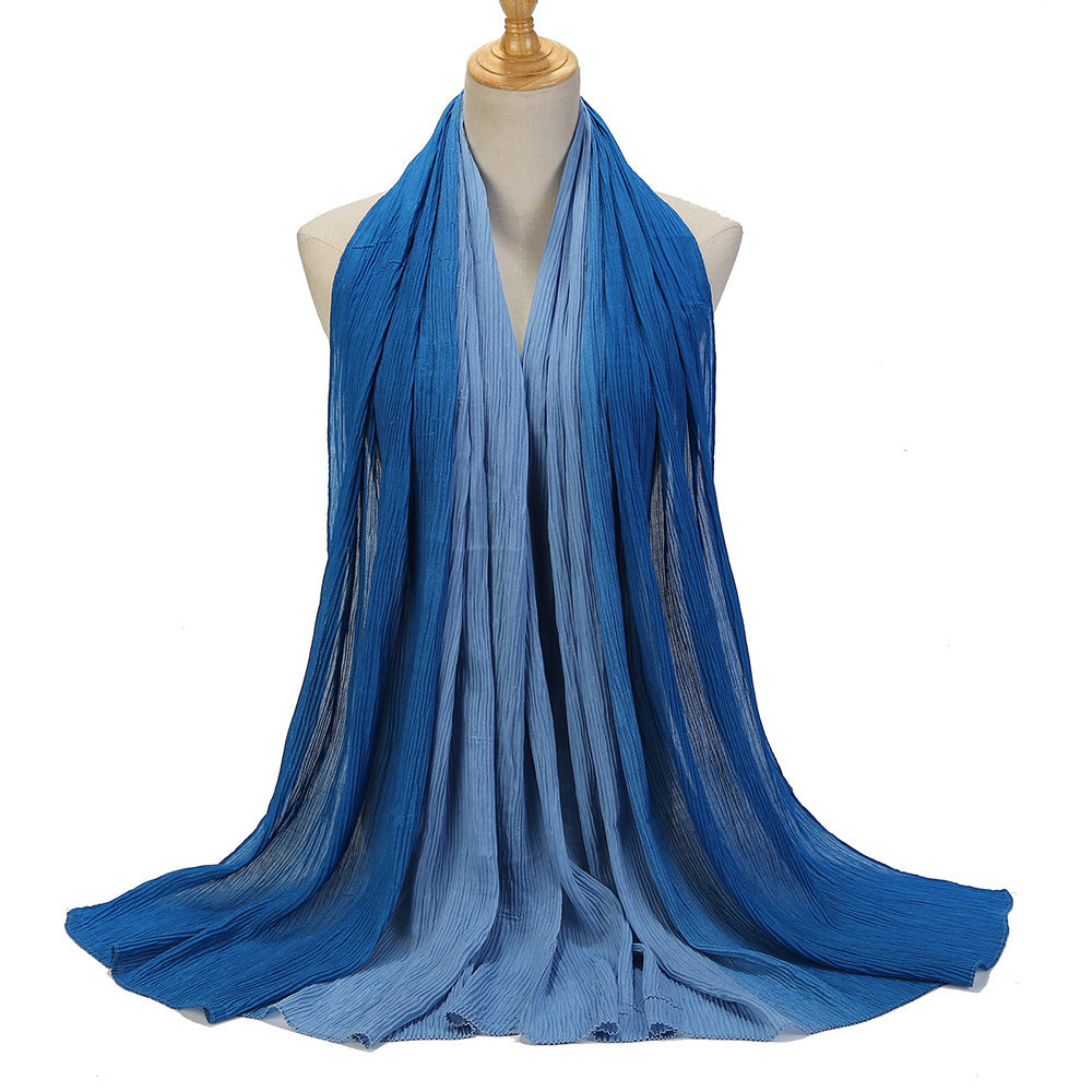 حجاب بتكتل الألوان، وتجعيدها، وتدرجها