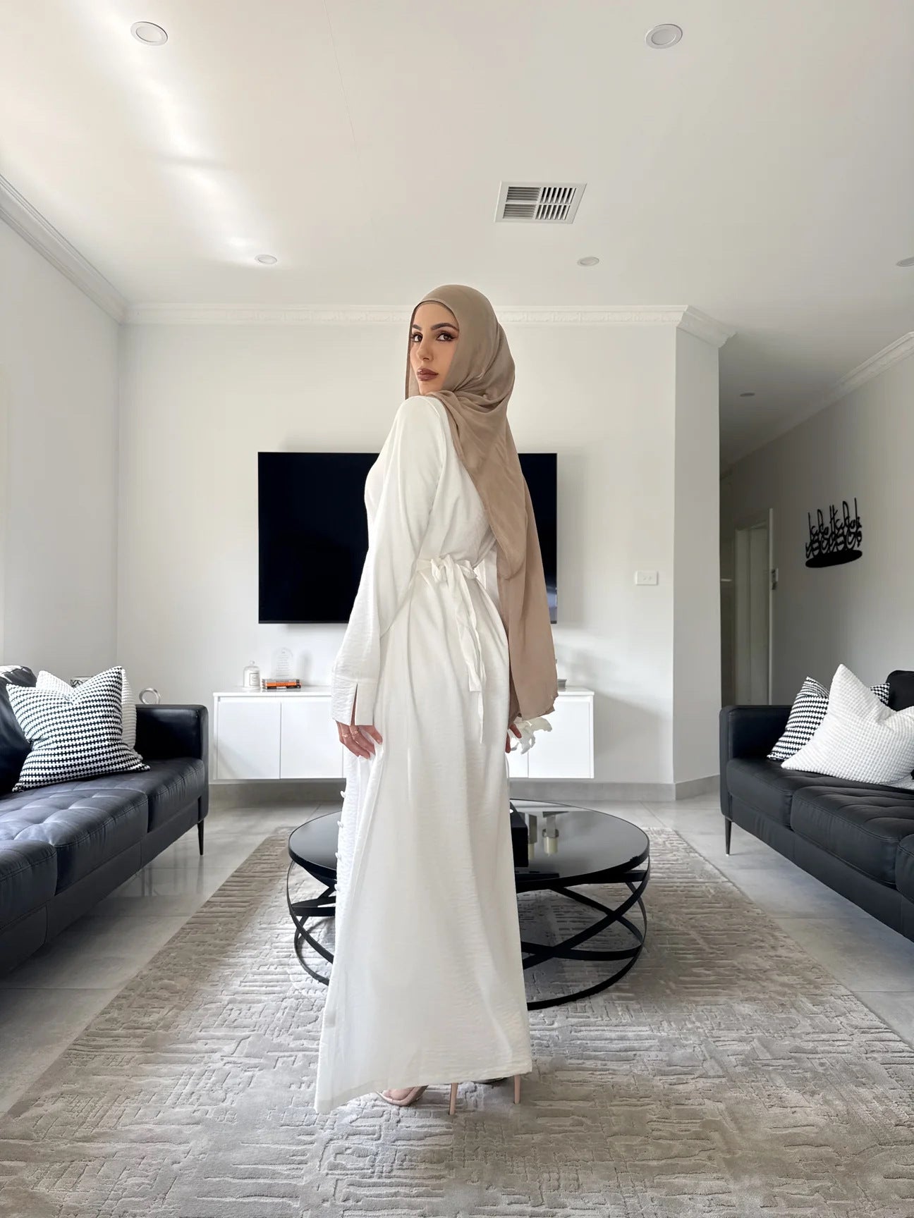 Solid Color Two-Piece Button Abaya