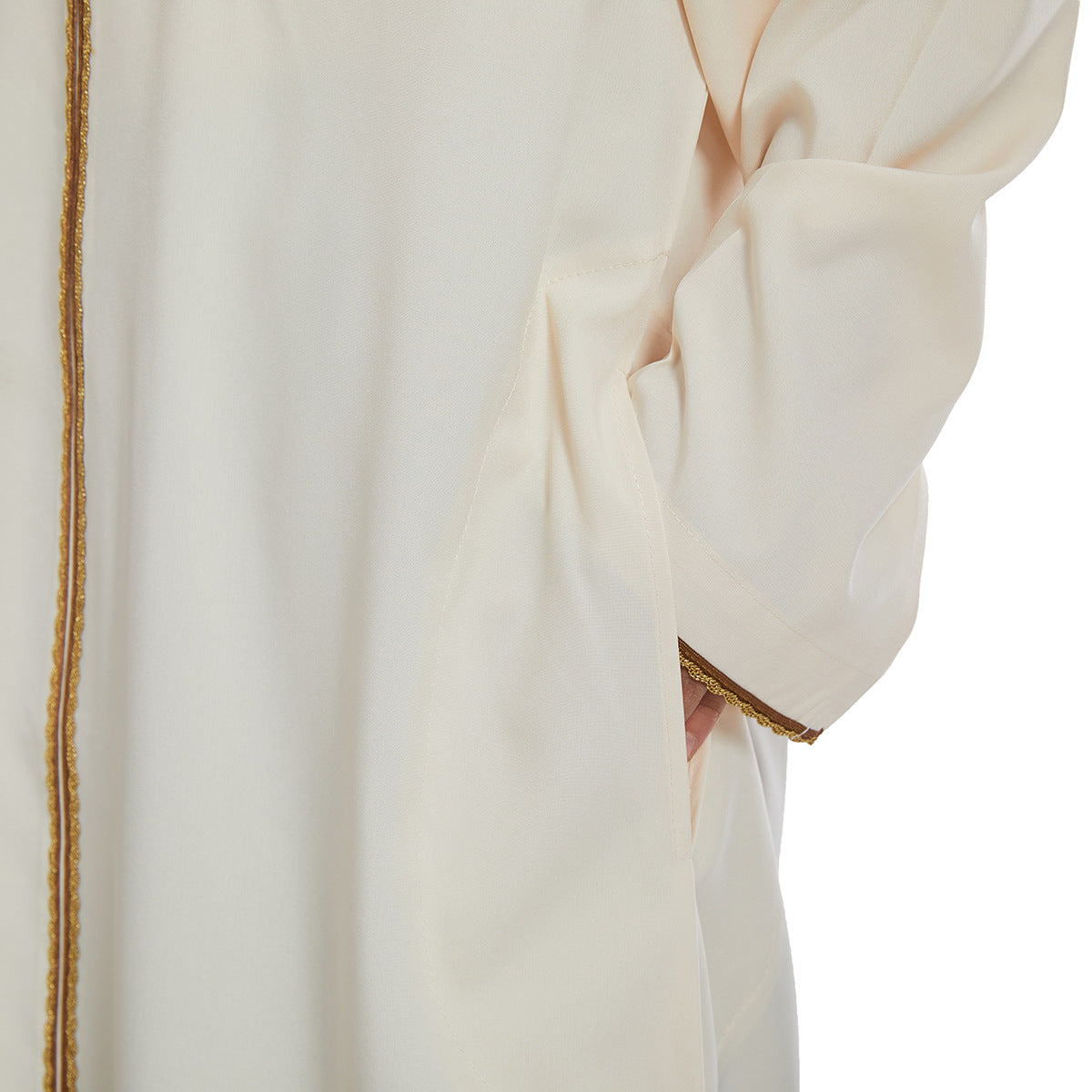 ثوب ذو ياقة قائمة مزينة