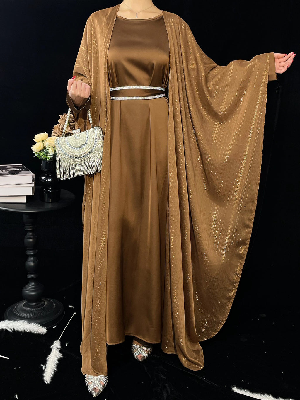 Golden Thread Elegant Sparkling Set