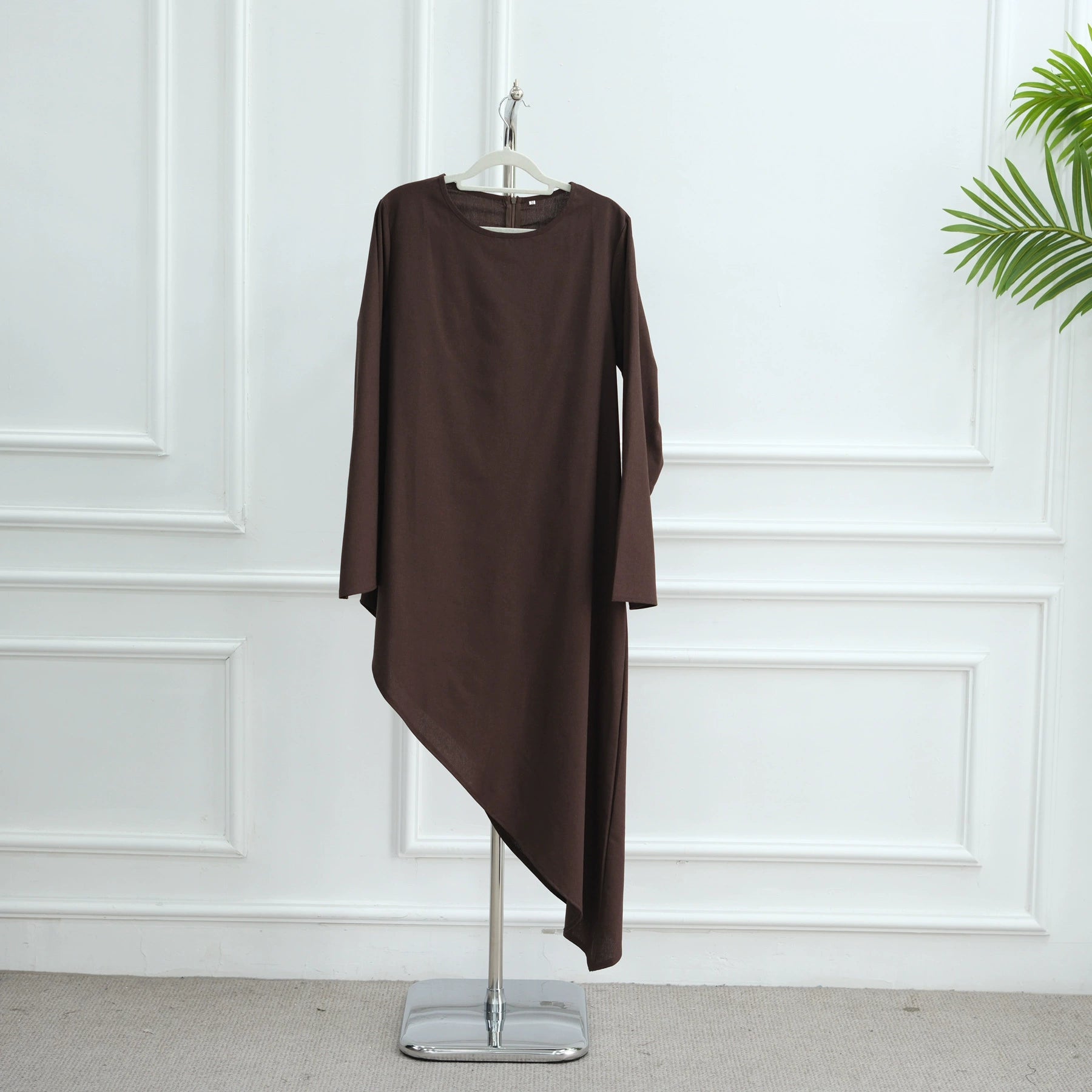 Elegant Top Paired with Fashionable Skirt Abaya