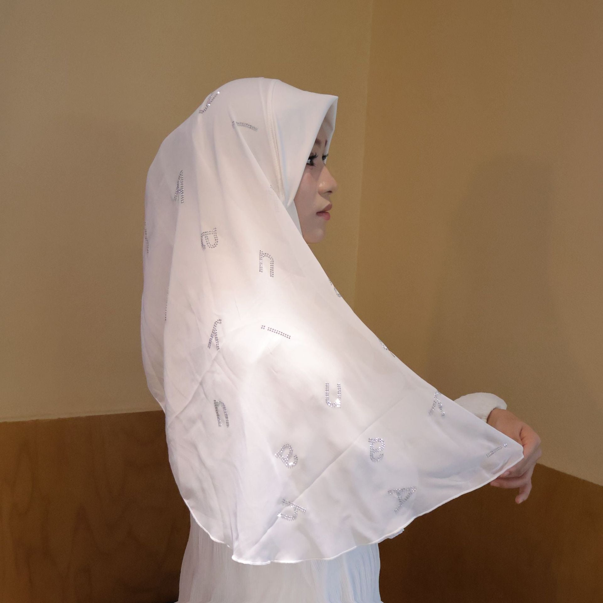 Chiffon Rhinestone Letter Half-Round Hijab