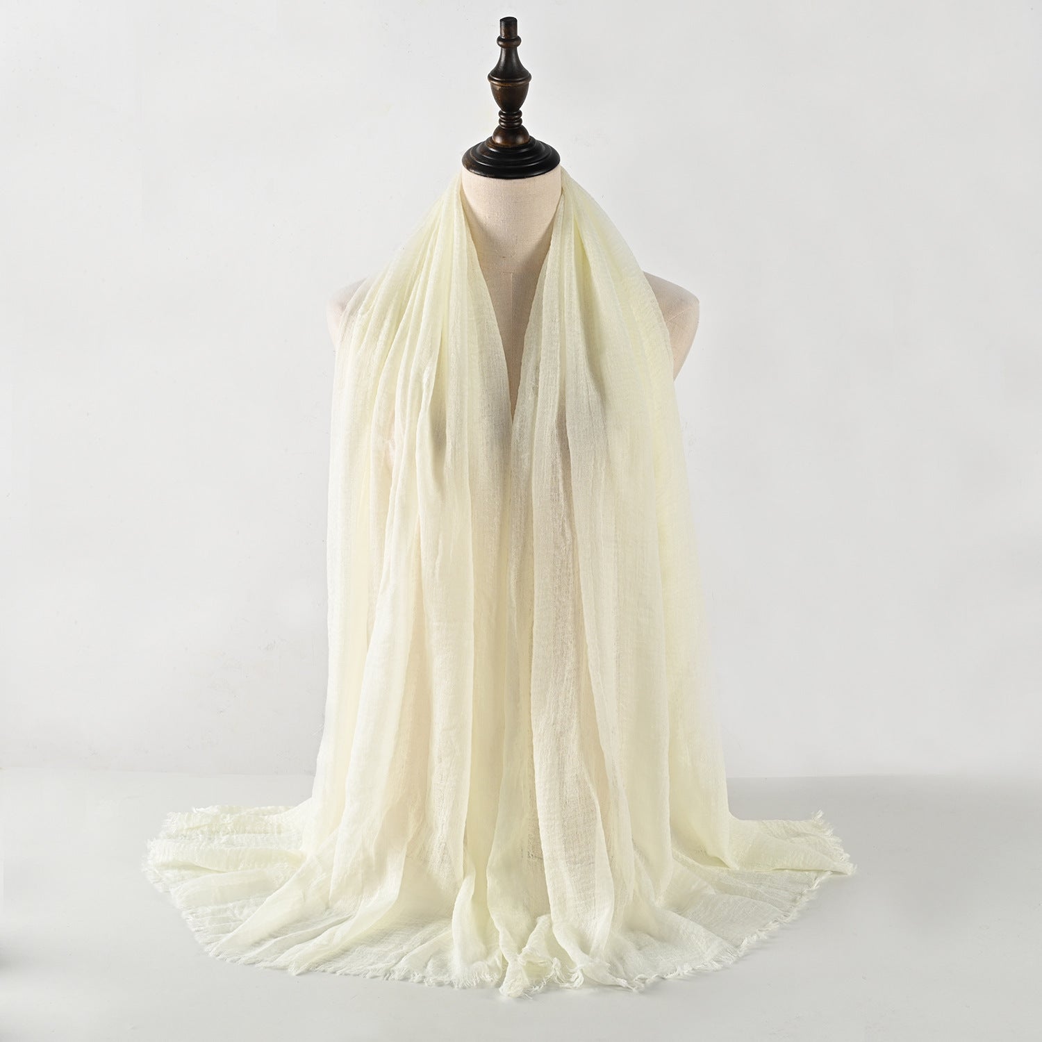 حجاب من القطن والكتان المجعد مكون من 40 لونًا