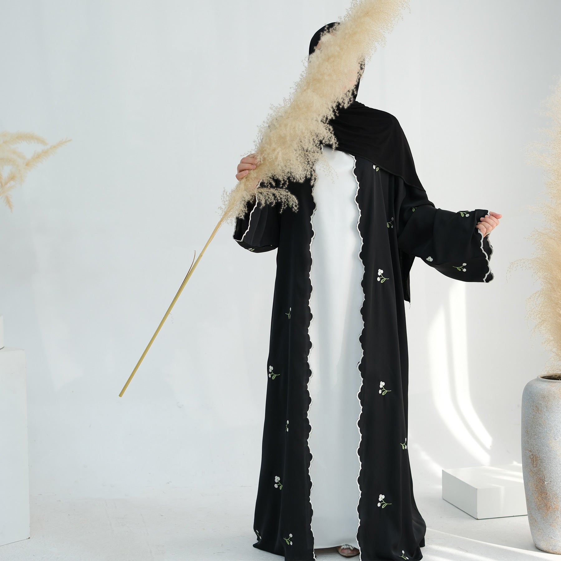 Flower Embroidery Elegant Lace Abaya