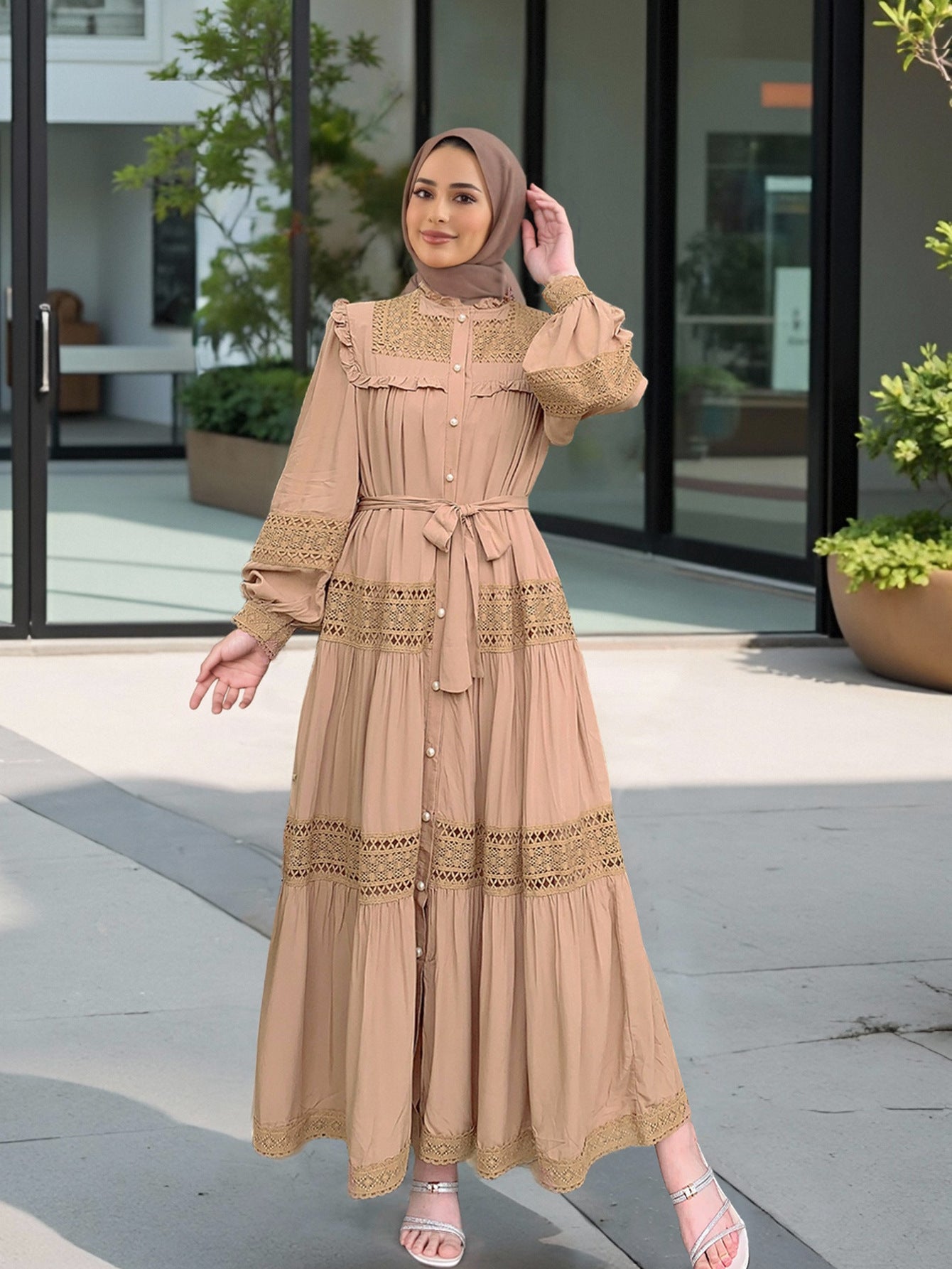Lace Cutout Stand-up Neck Abaya