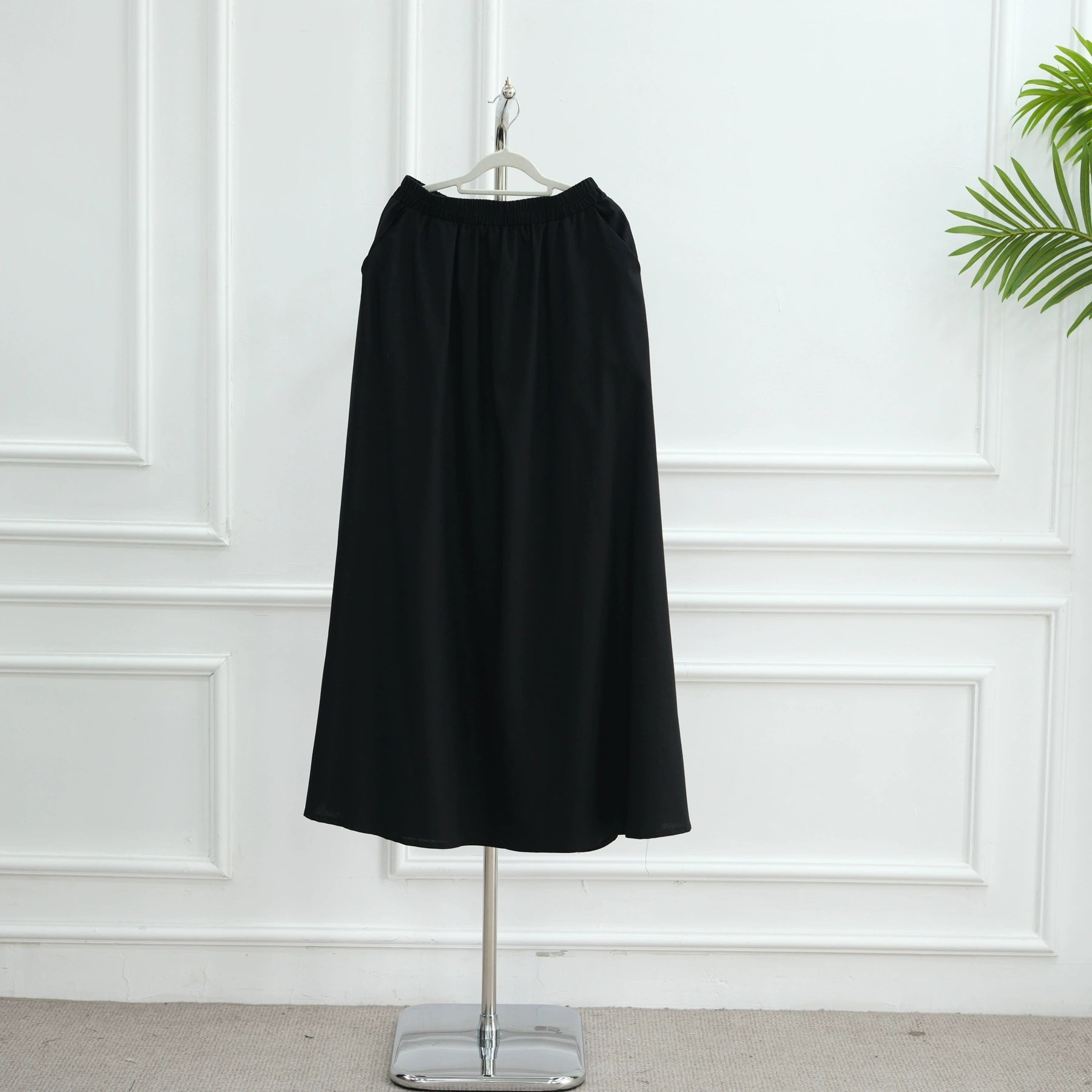 Elegant Top Paired with Fashionable Skirt Abaya