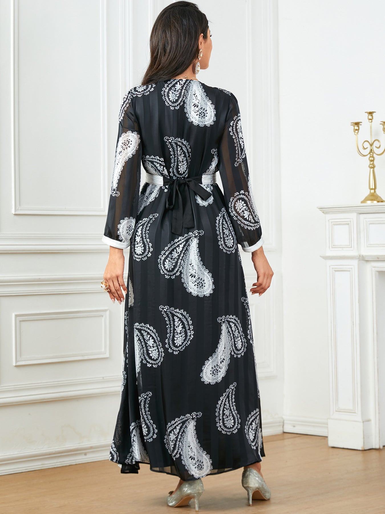 Black and White Print Abayas
