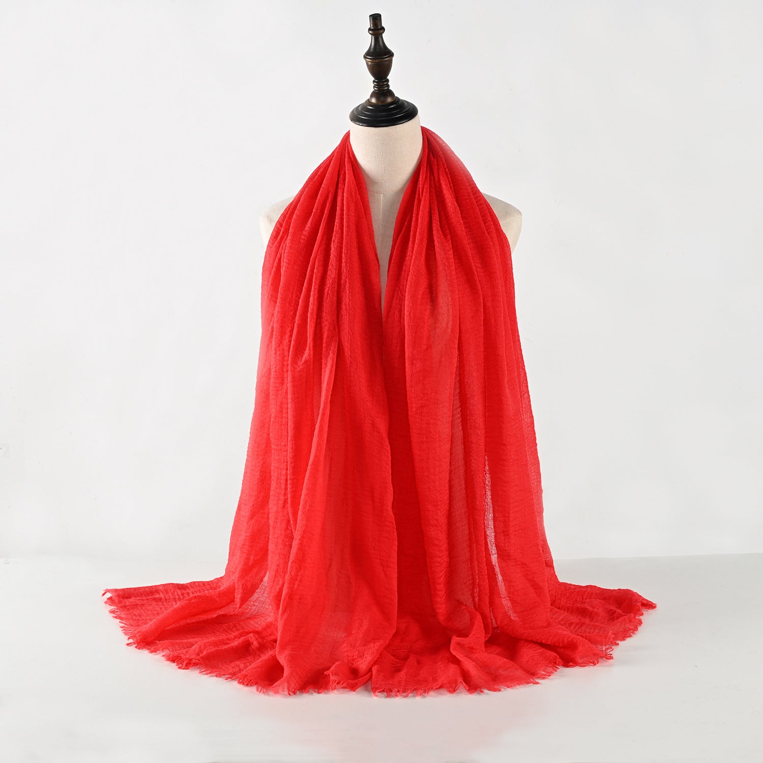 حجاب من القطن والكتان المجعد مكون من 40 لونًا