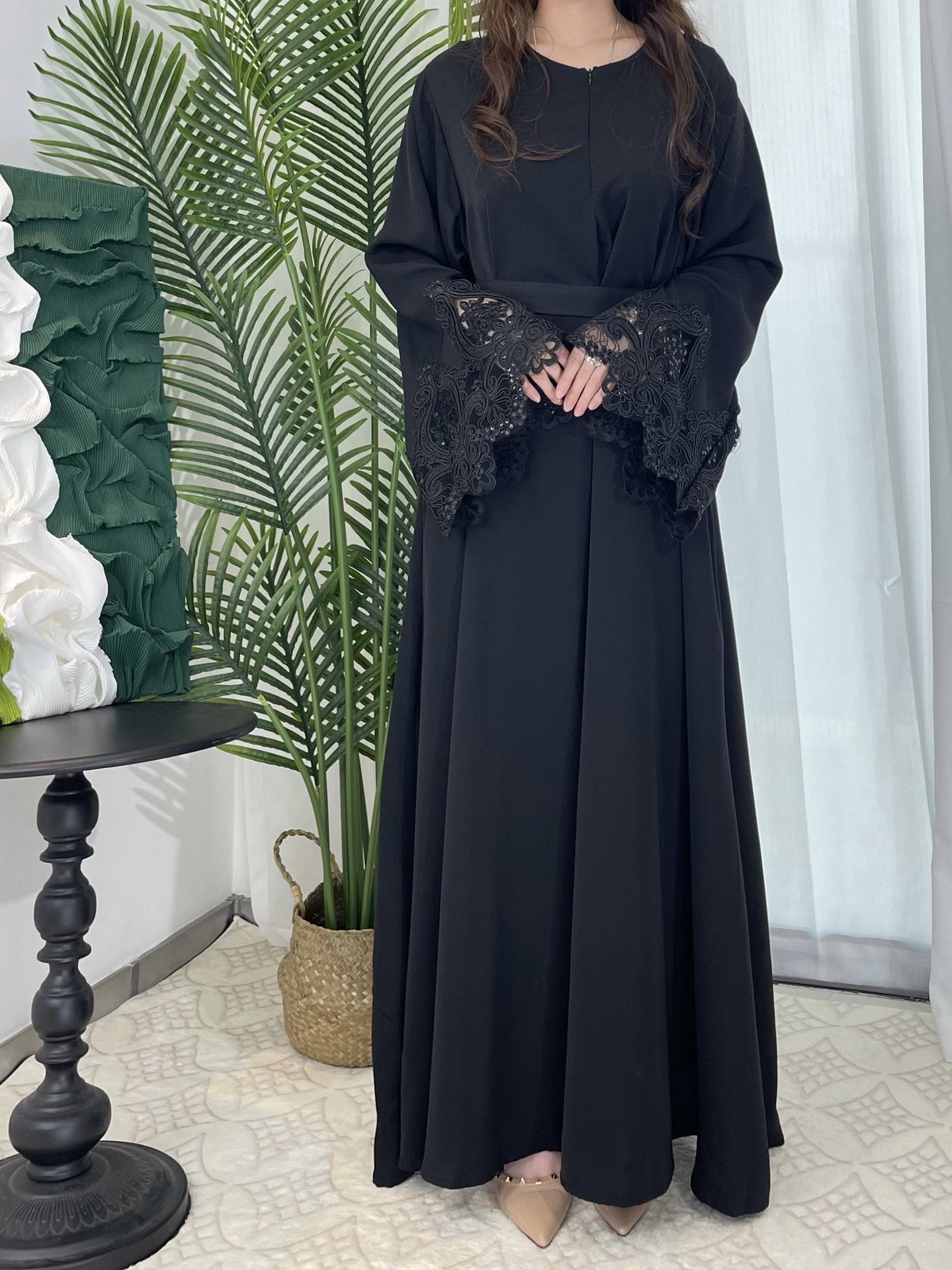 Solid Color Floral Lace Abaya