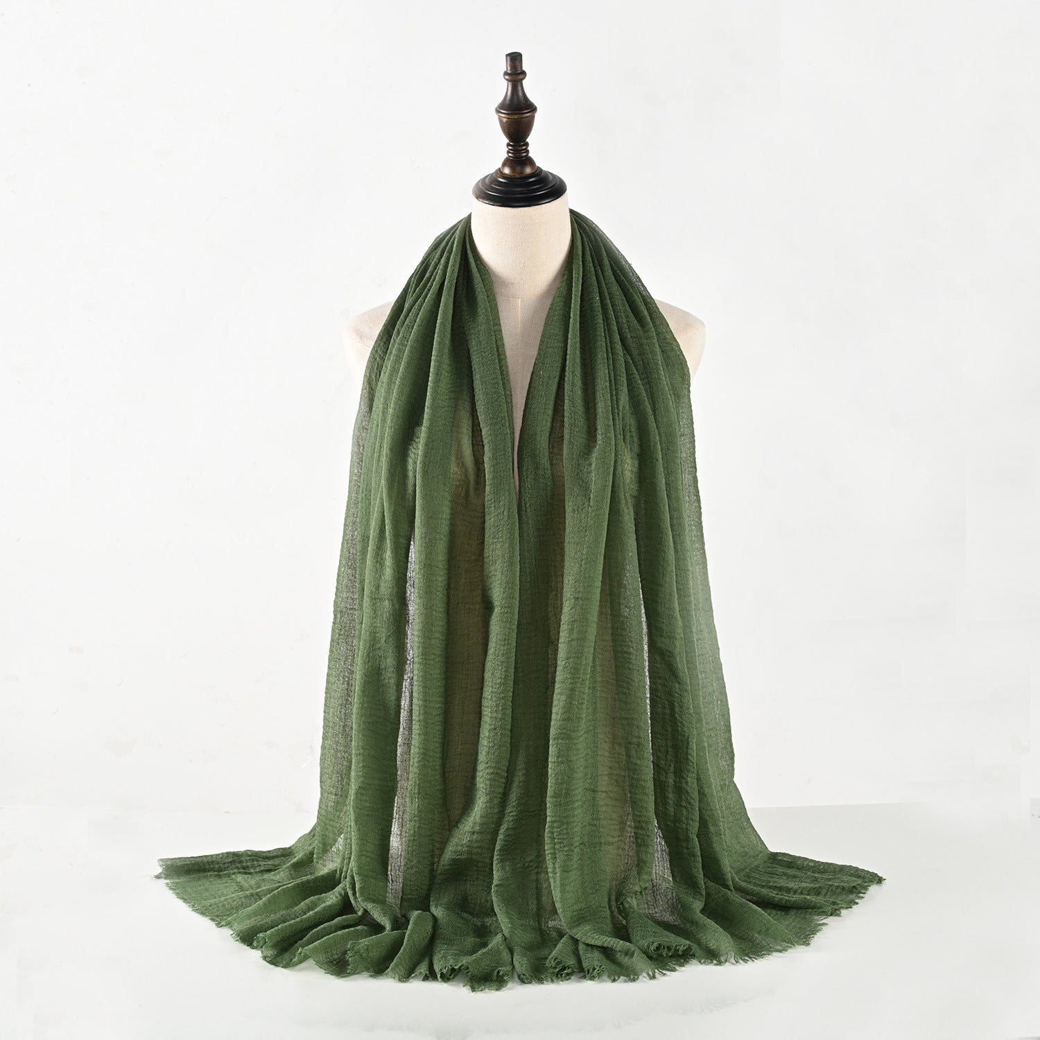 حجاب من القطن والكتان المجعد مكون من 40 لونًا