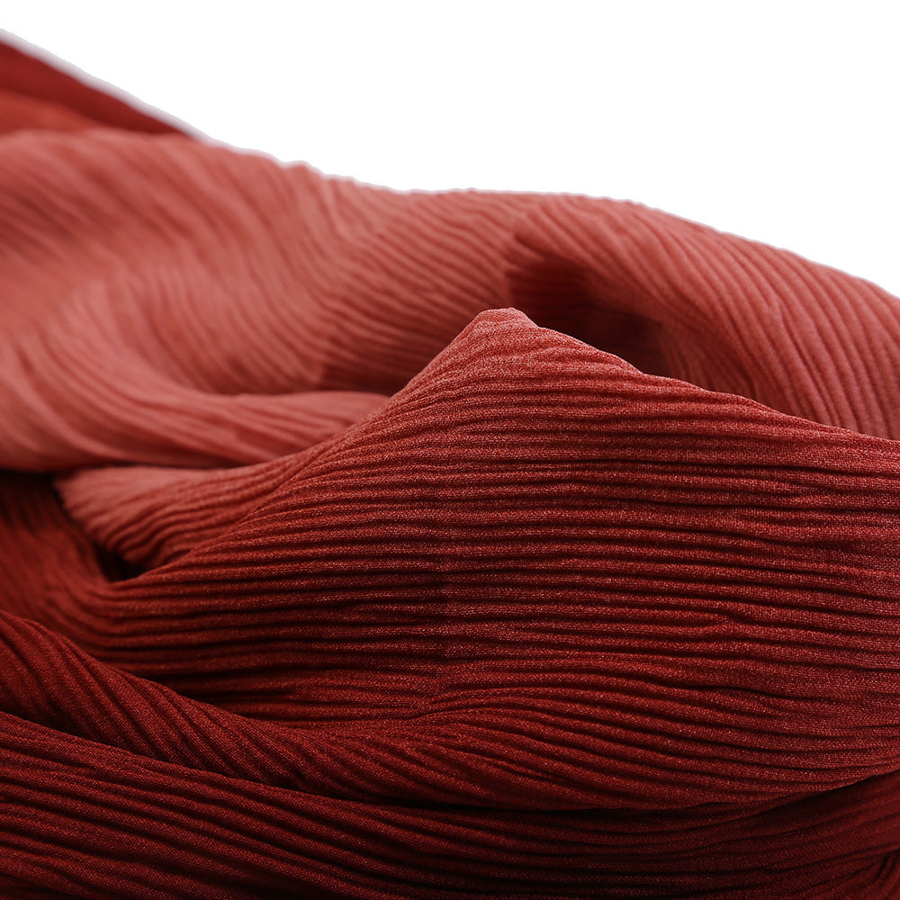 حجاب بتكتل الألوان، وتجعيدها، وتدرجها