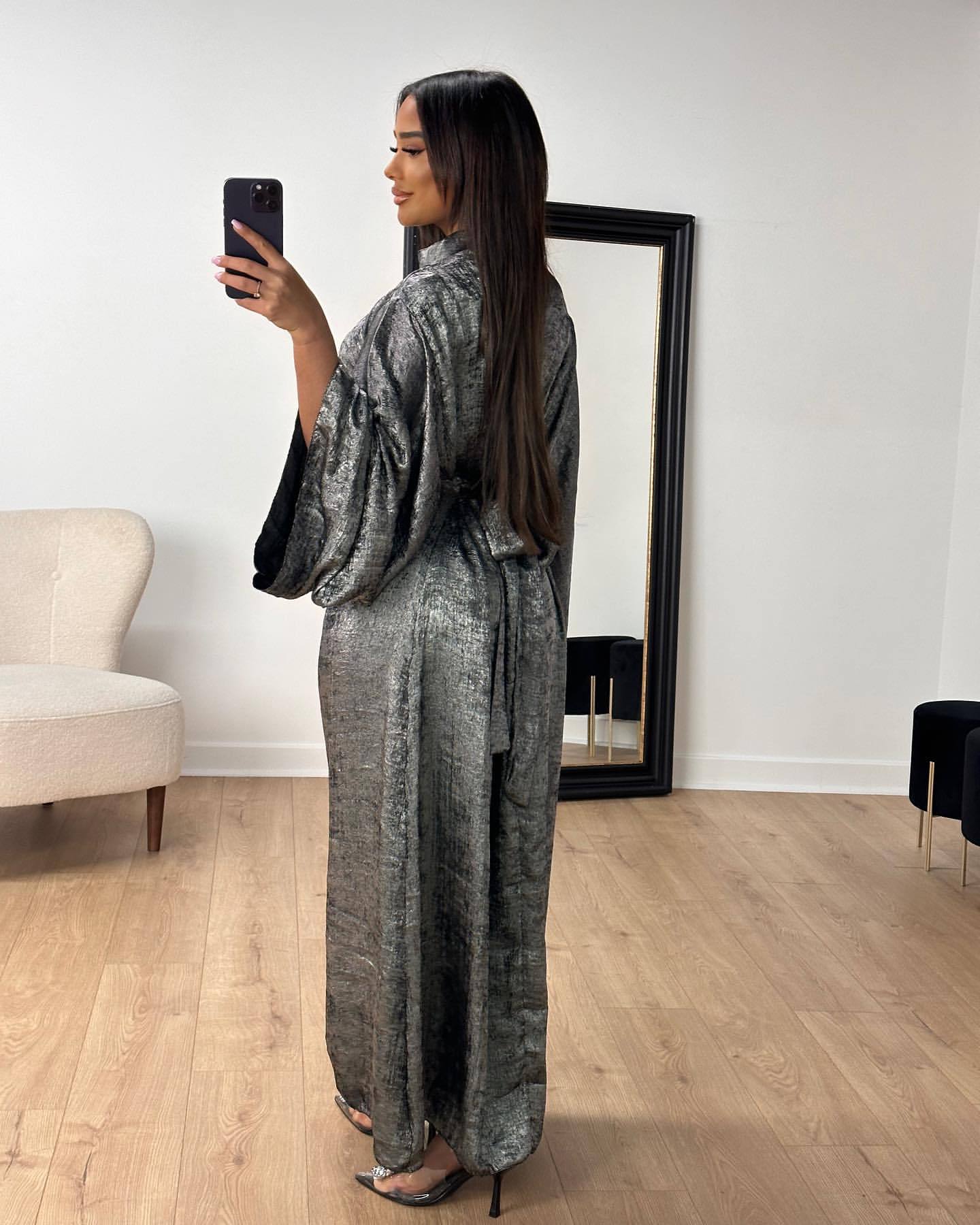 فستان ماكسي أنيق بلون سادة 